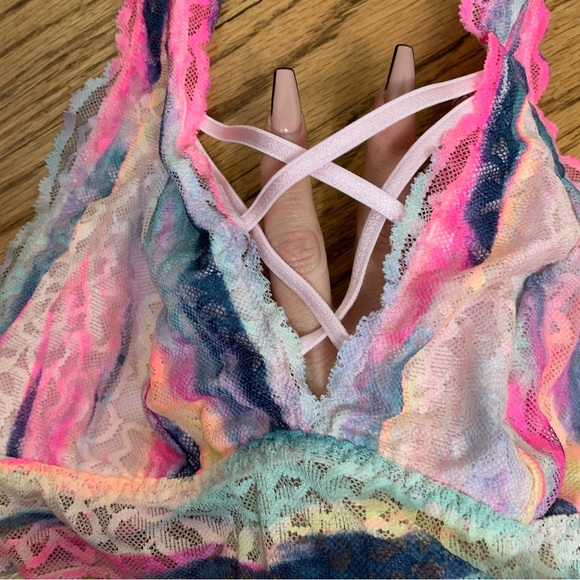 VS PINK | Lace Tie Dye Bralette - Picture 3 of 7